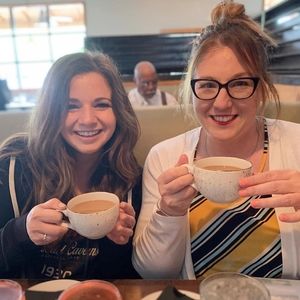 Meet your Posher, Theresa